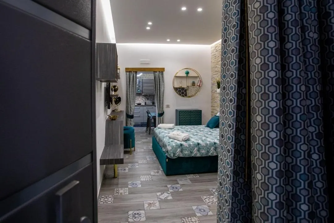 Suite Na' Poesia Santa Chiara Ztl Naples 0*,  Italy