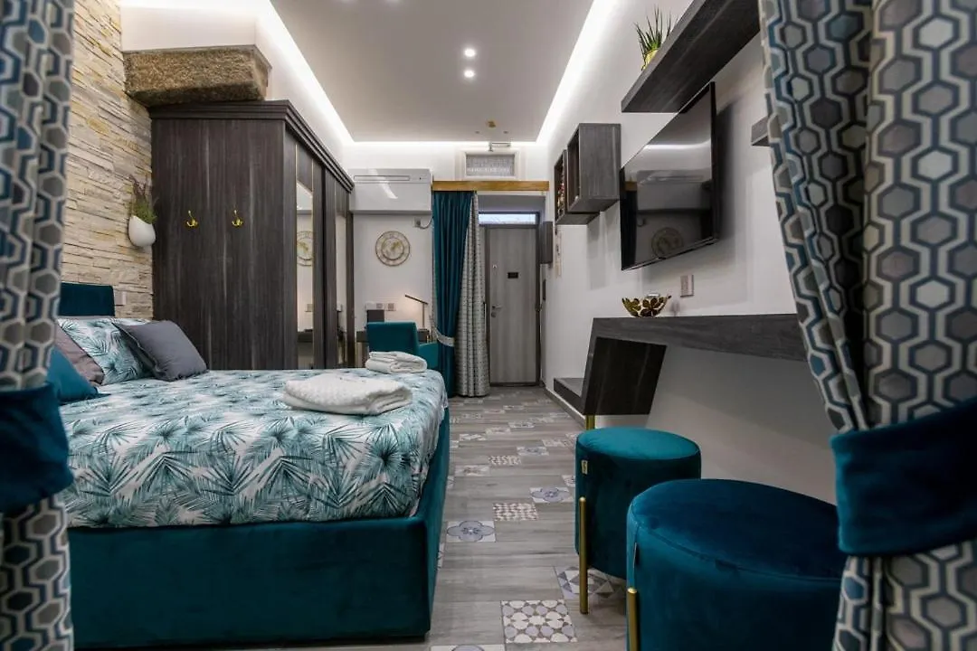 Suite Na' Poesia Santa Chiara Ztl Naples Italy