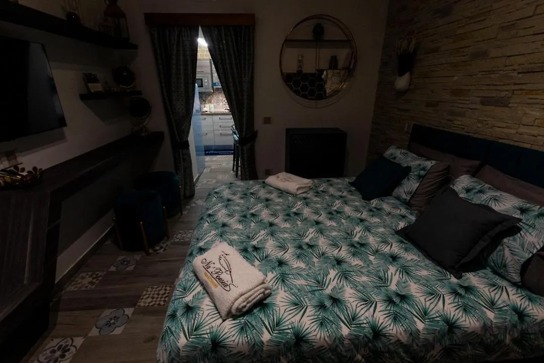 Apartment Suite Na' Poesia Santa Chiara Ztl Naples