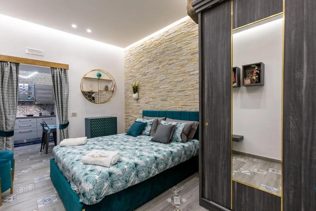 Apartment Suite Na' Poesia Santa Chiara Ztl Naples